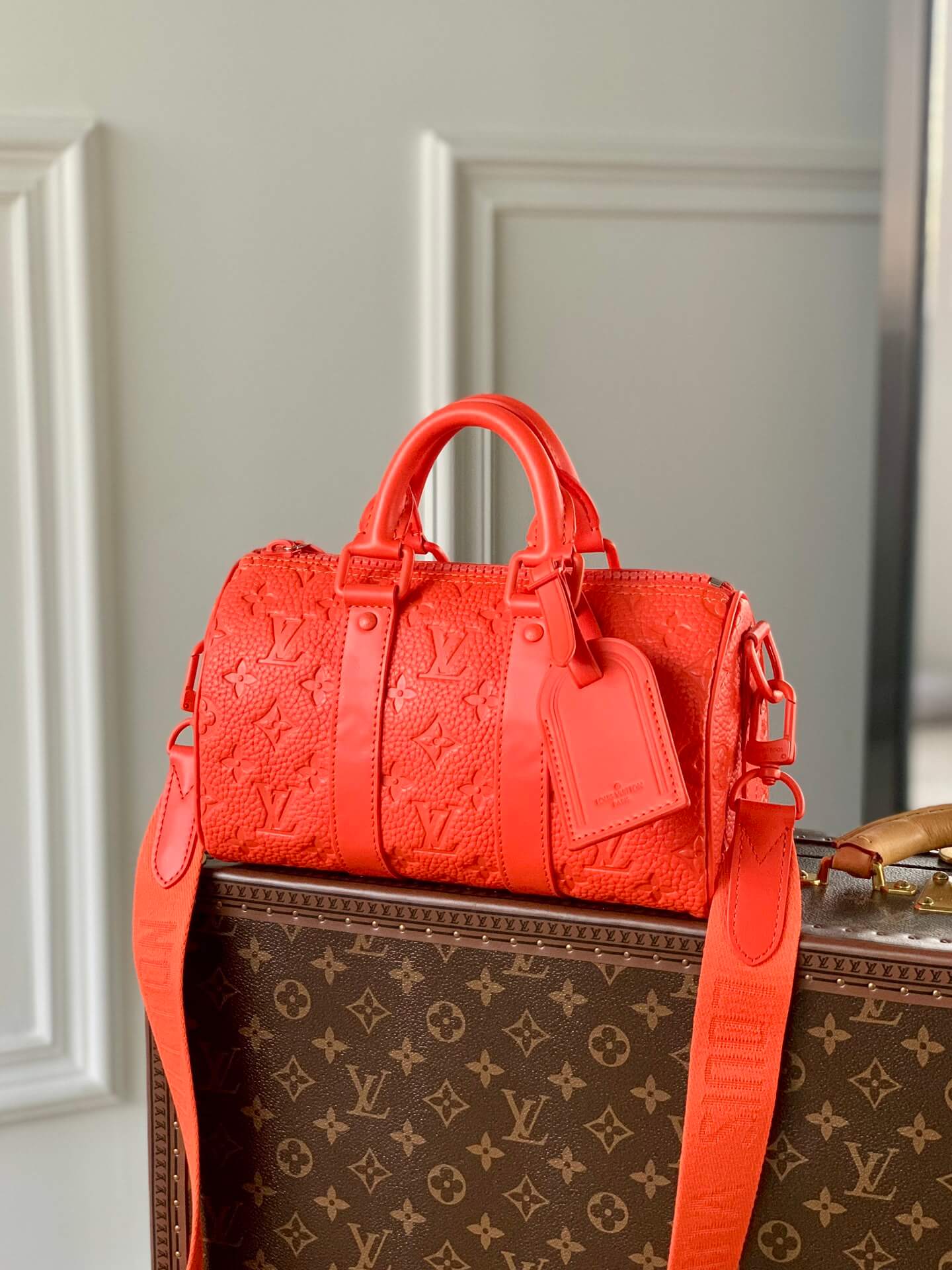 M20900 KEEPALL BANDOULIÈRE 25 Embossing red