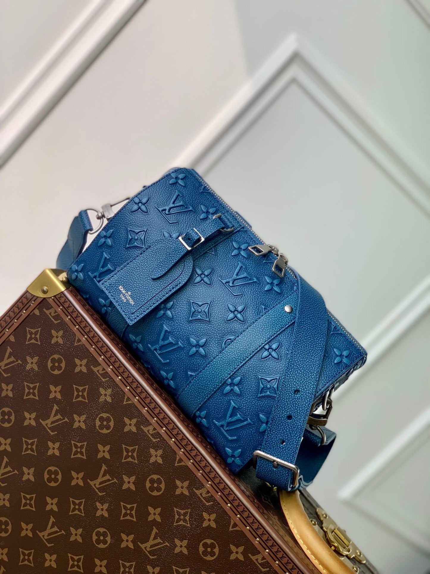 M21448 CITY KEEPALL Monogram 27CM dark blue