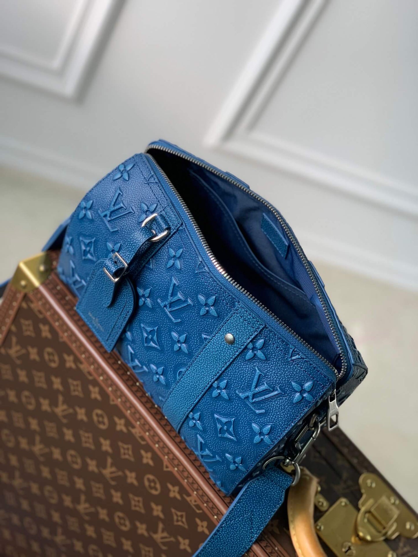 M21448 CITY KEEPALL Monogram 27CM dark blue