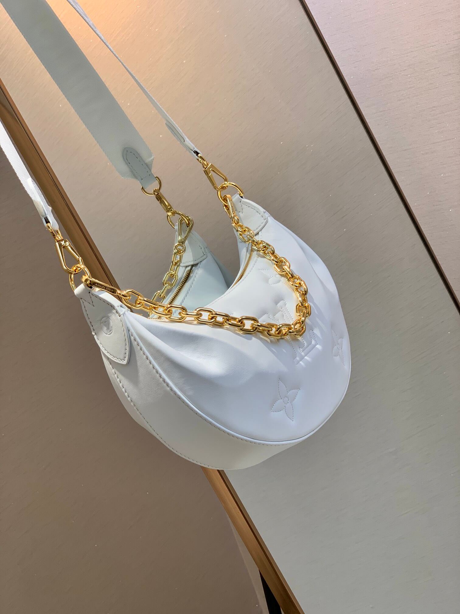 white shoulder  bag women's fashion