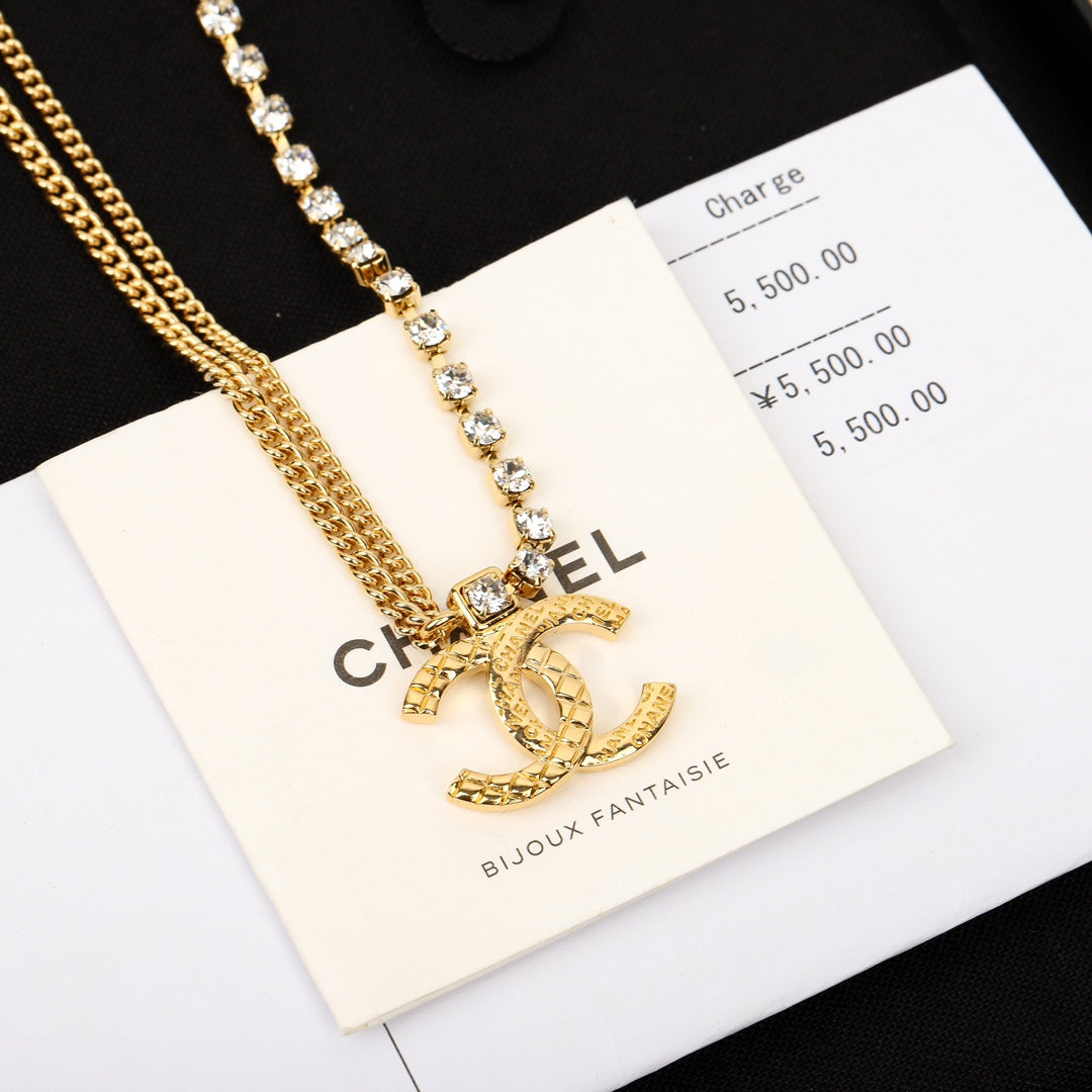 Chanel24's latest vintage necklace with a high-end double chain collarbone chain XLA43