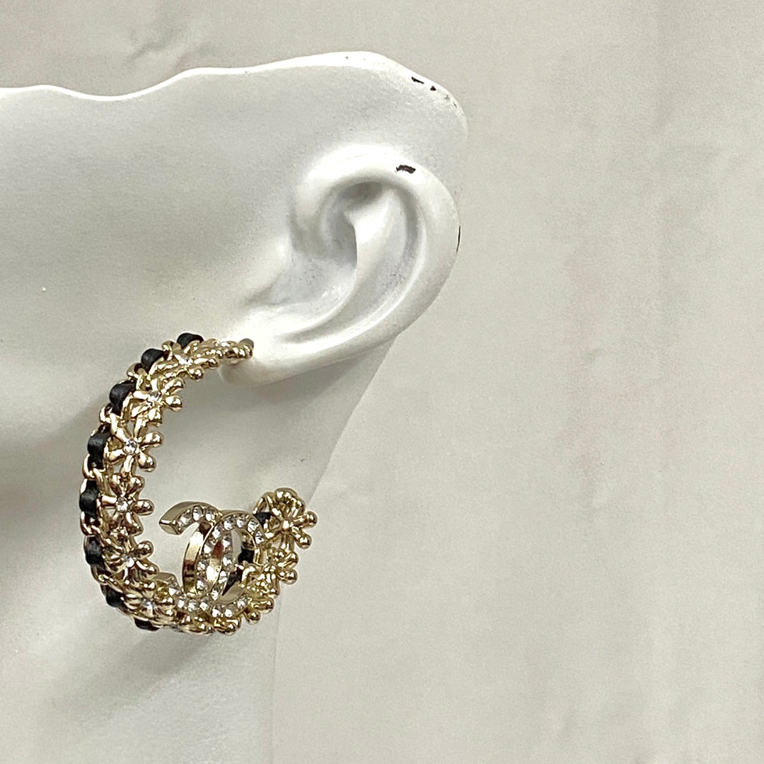 Chanel's new hollow double C earrings EH13168A60