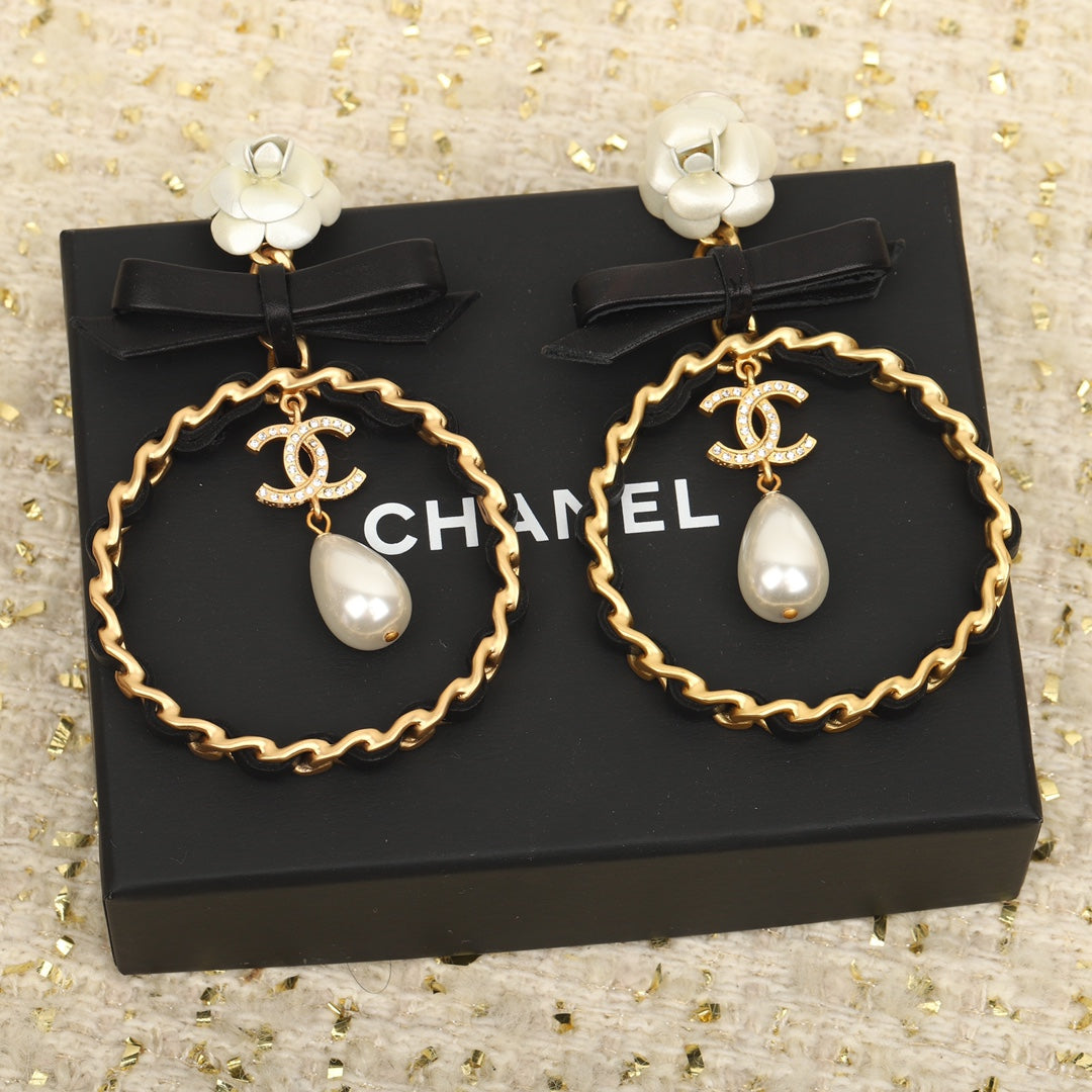 Pop Versatile 2024 New Camellia Water Drop Circle Pearl Earrings EHA71