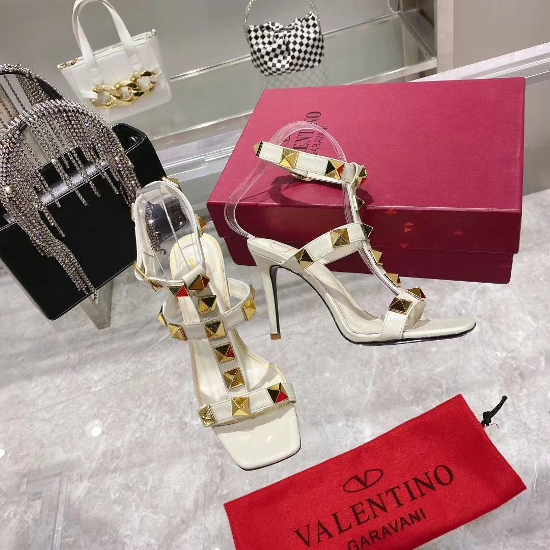 Valentino's New Open Toe Square Head Thin Heel White One Button Sexy Rivet Sandals XZH120