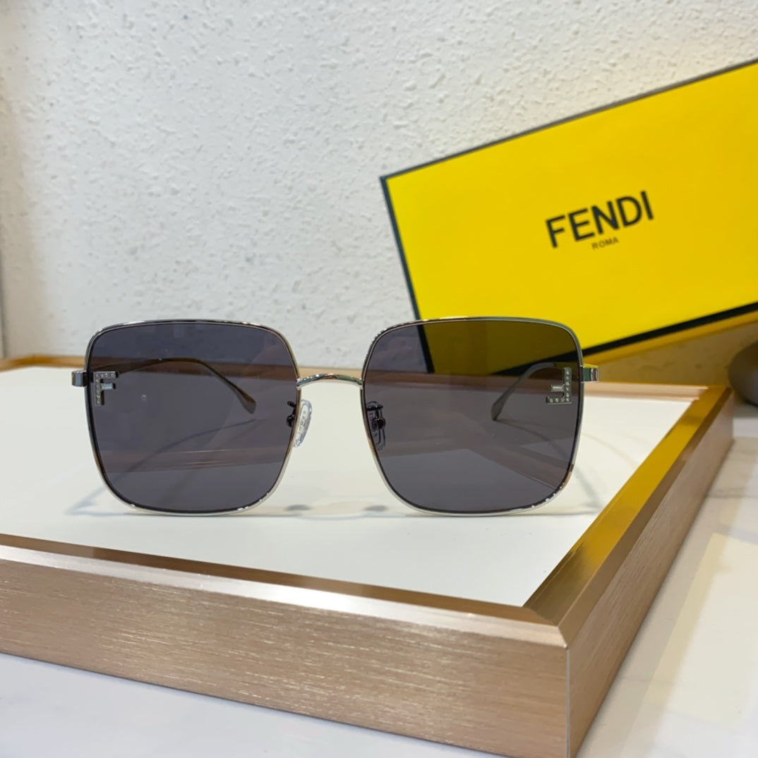 FEND Metal Box Fashion Gradient Sunglasses Small Square Diamond Sunglasses YJB22