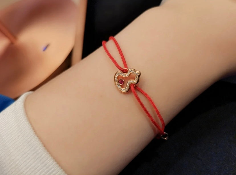 Qeelin Kirin Gourd Red Rope Bracelet SLA127