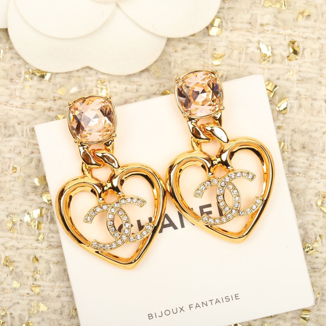 Chanel's New Fashionable Hollow Heart Diamond Earrings EH13168A23