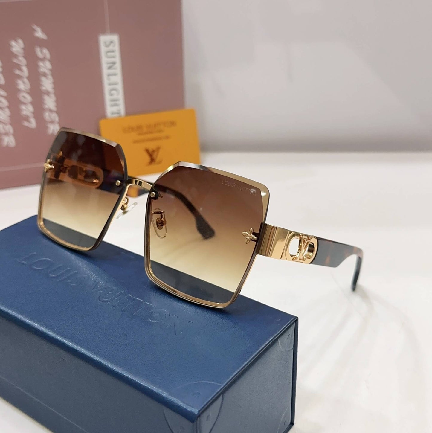 Louis Vuitton square large frame premium sunglasses with UV protection YJB8