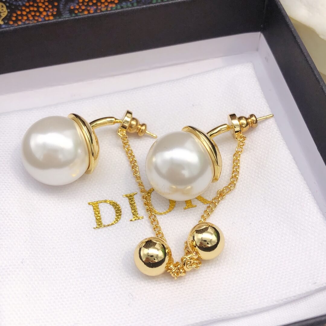 DO224022 Pearl Tassel Stud Earrings Free shipping